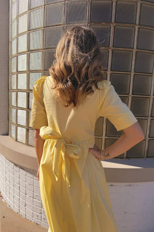 knee length dresses for ladies La Dolce Vita Midi Dress In Lemon main image 0