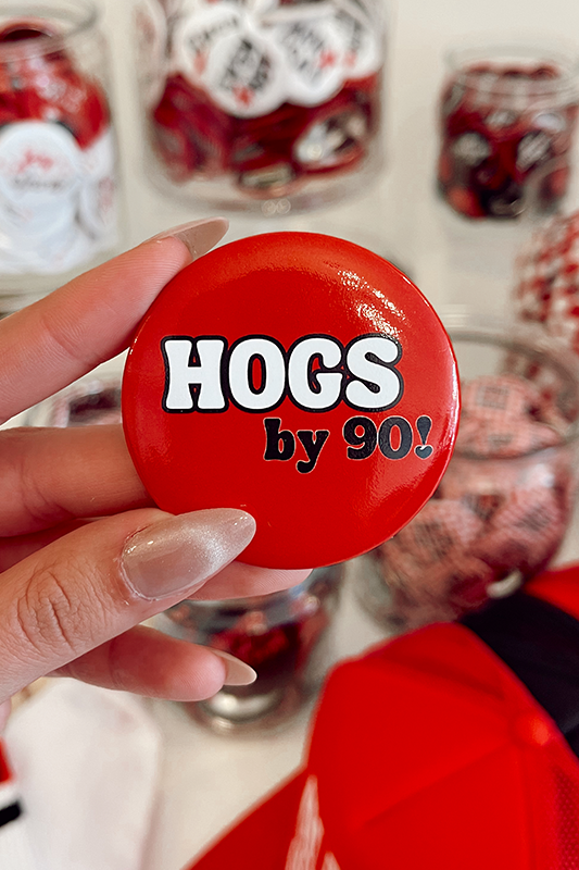 Hogs By 90 Button