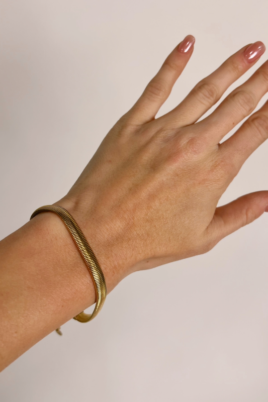 Bracha: Billie Thin Bracelet -Gold