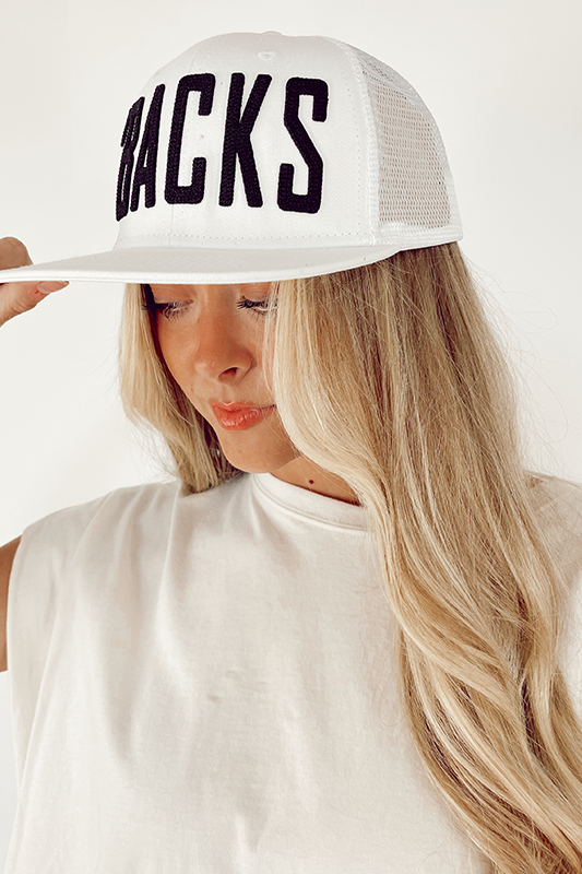 'BACKS Hat -White/Black